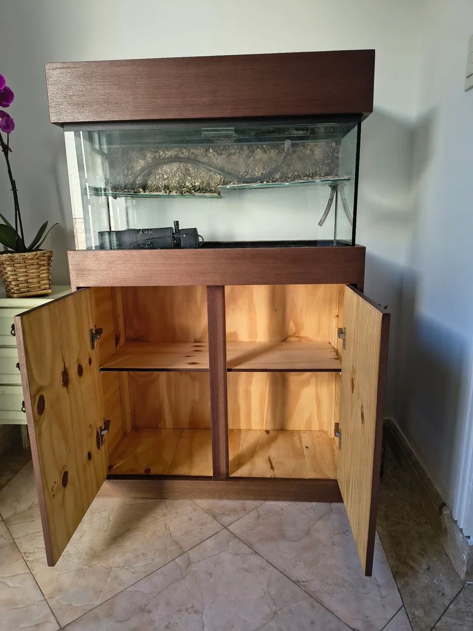 Aquário / Aquaterrário para Tartarugas e Peixes com armário