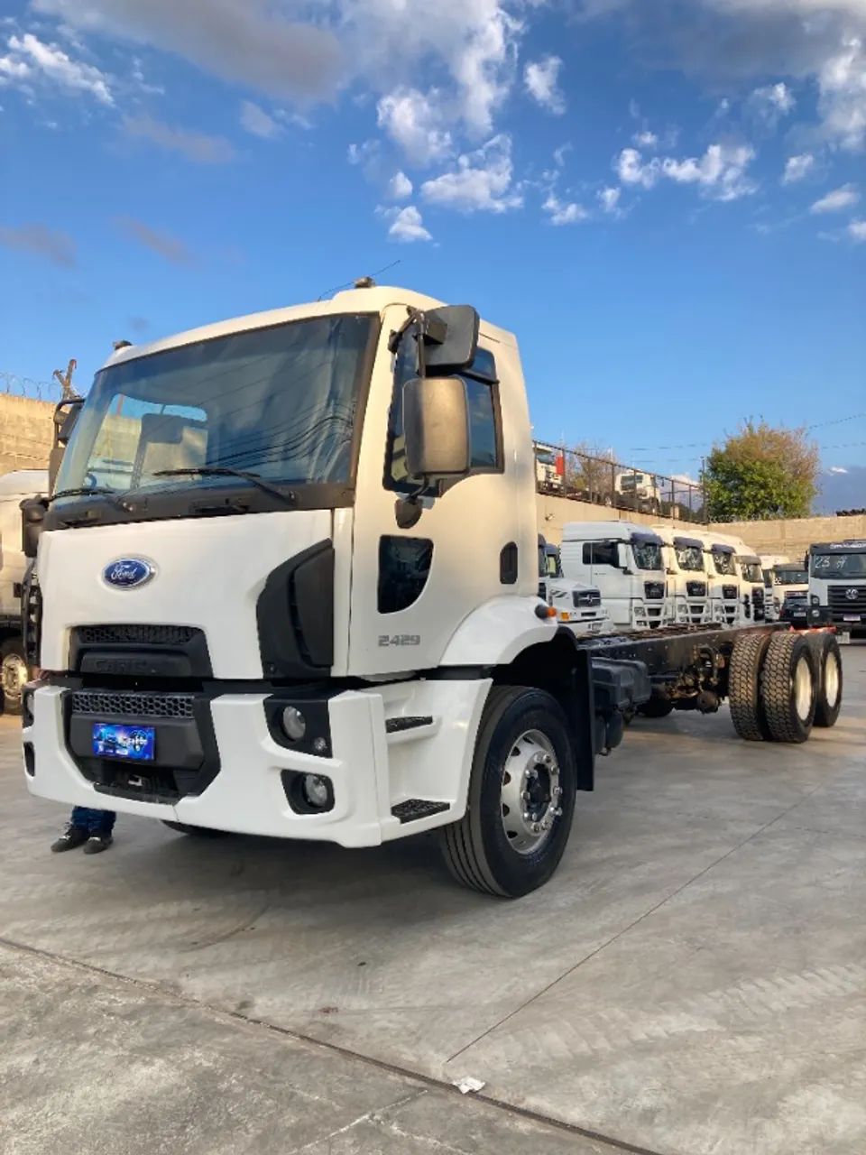 Ford Cargo 2429