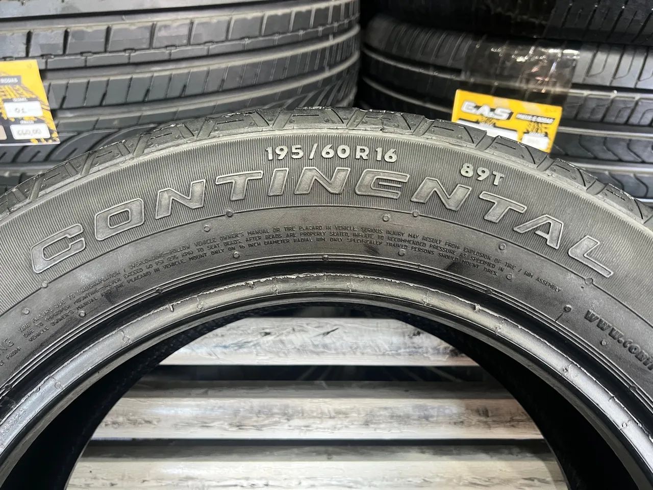Jogo de Pneus 195/60/16 Continental CrossContact R$999 / Pneu 195/60R16 - Foto 7