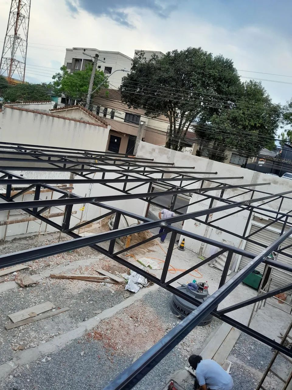 treliças e tesouras para cobertura com telha zinco - Foto 3