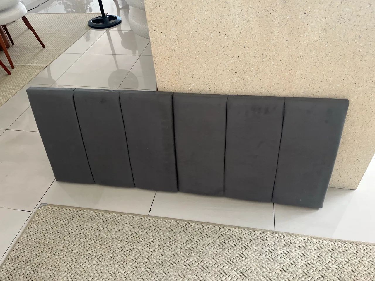 Queen-size bed headboard, 1.20 x 0.54 m