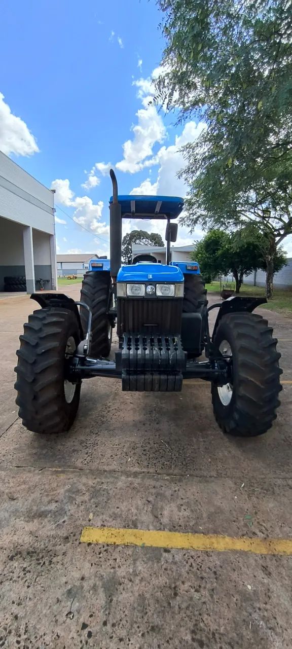 TRATOR AGRÍCOLA NEW HOLLAND 8030 - 4X4, CAPOTA - ANO 2012