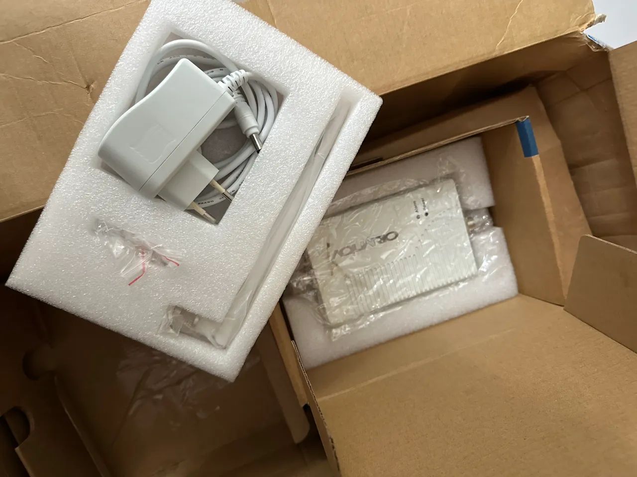 Repetidor e amplificador de sinal de celular  - Foto 3