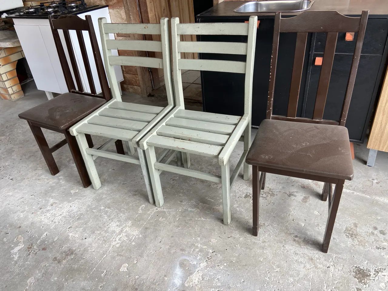 Quatro cadeiras64596225169282120