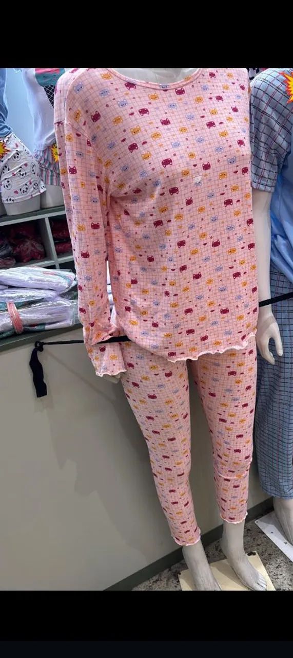 Pijamas temáticos para adultos - Foto 4