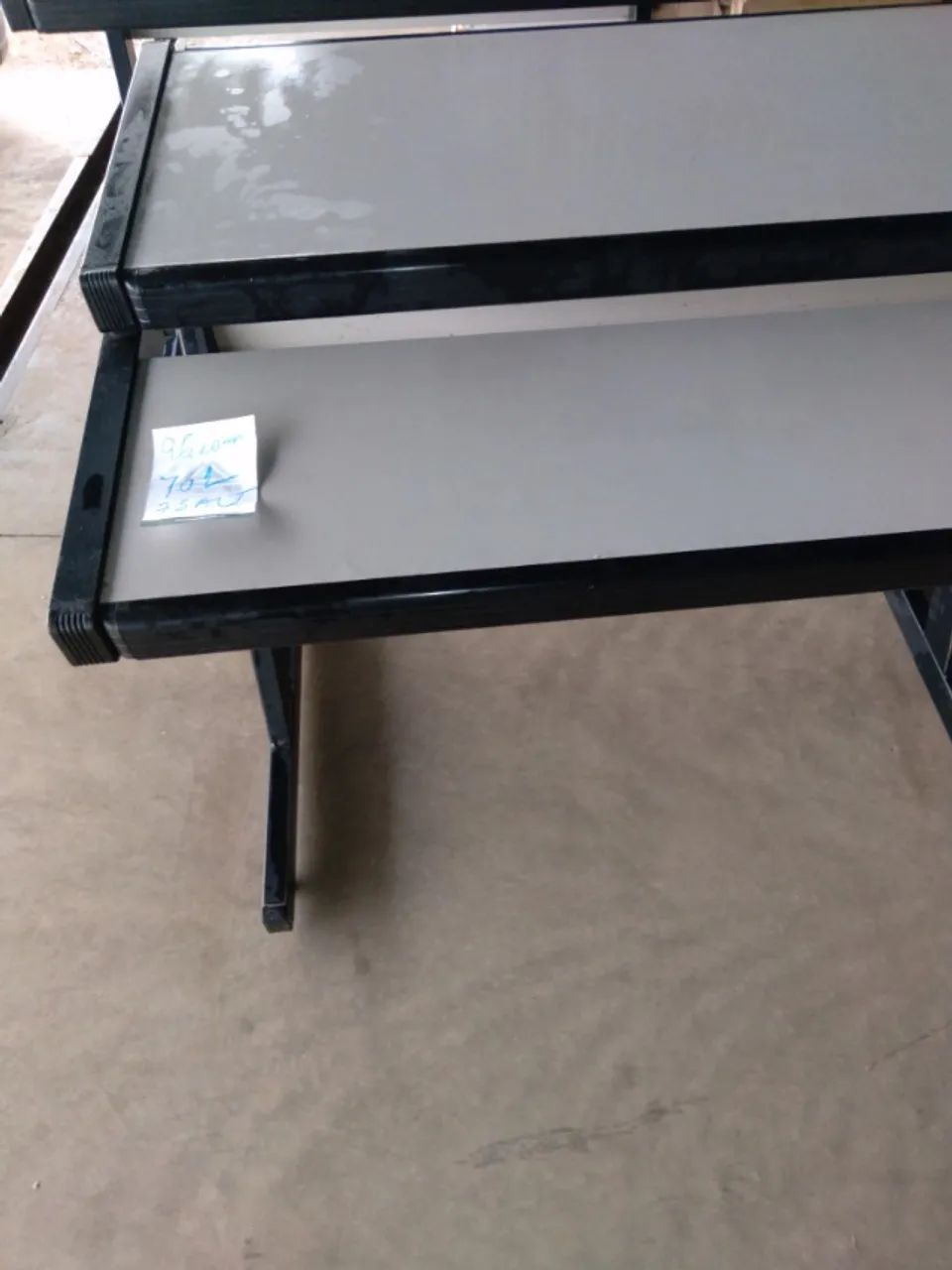 MESA DE ESCRITORIO E DIGITAÇÃO - Foto 2