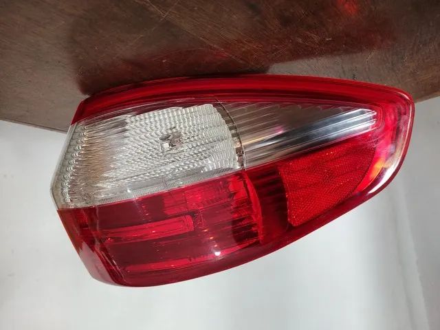 Lanterna new fiesta sedan 2015 2016 2017 - Foto 2