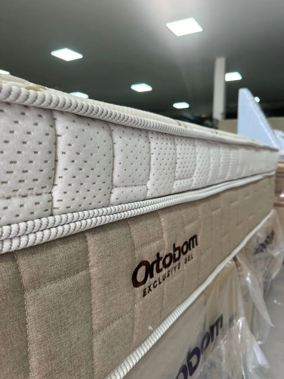 Colchão da Ortobom em gel 