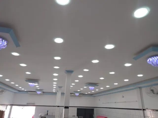 ALUGUEL DE ESPAÇO MULTIUSO, IGREJA , SALÃO DE FESTA, ESCRITÓRIOS .