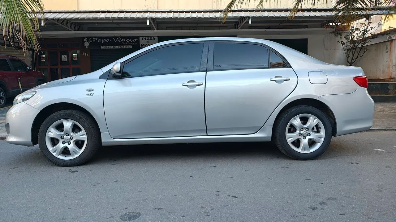 COROLLA GLi 1.8 AUTOMÁTICO ANO MODELO 2011 PRATA FLEX ORIGINAL SUPER CONSERVADO 