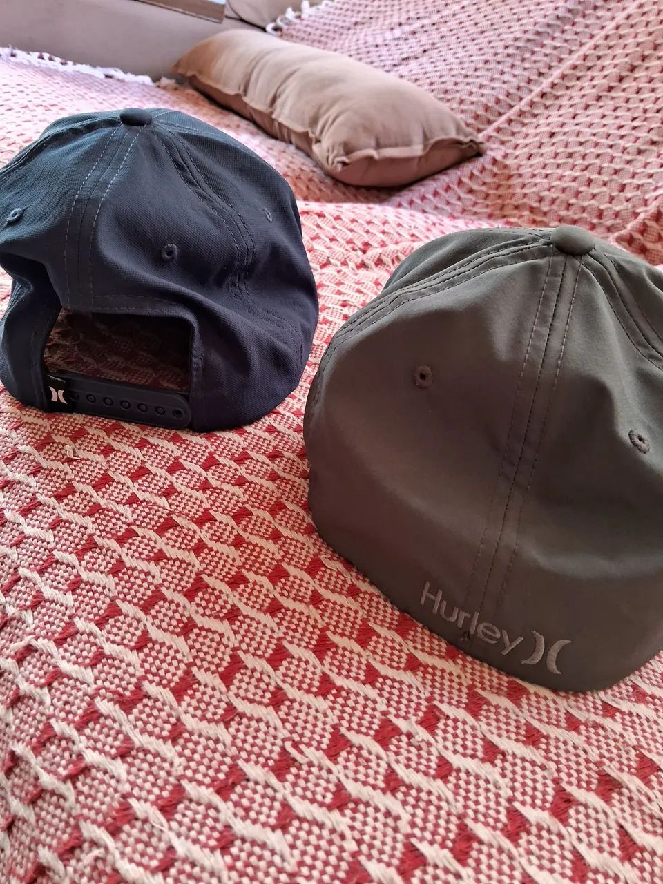 Boné Hurley original eu so tenho o verde ok - Foto 3