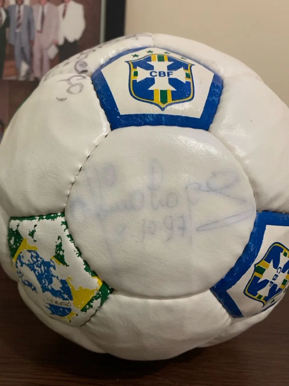 Bola de Futebol autografada pelo PELÉ  - Foto 4