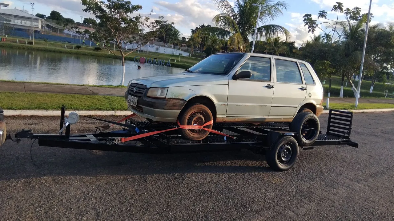 Reboque para transporte de veículos