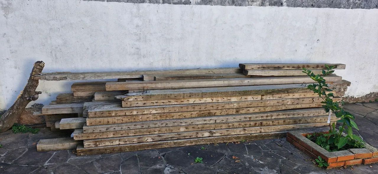 Vigas de madeira para construção - Foto 3