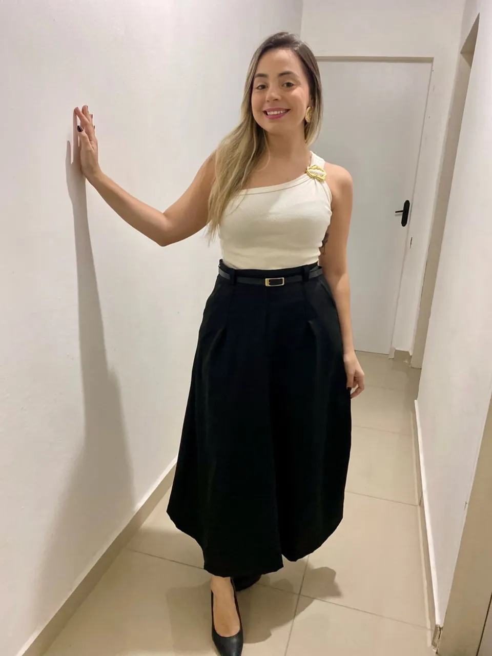 Saias disponíveis! Elegância e Sofisticação. @akmodass_