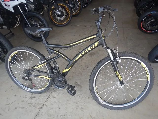 Bicicleta Caloi Andes aro 26 linda e com acessórios