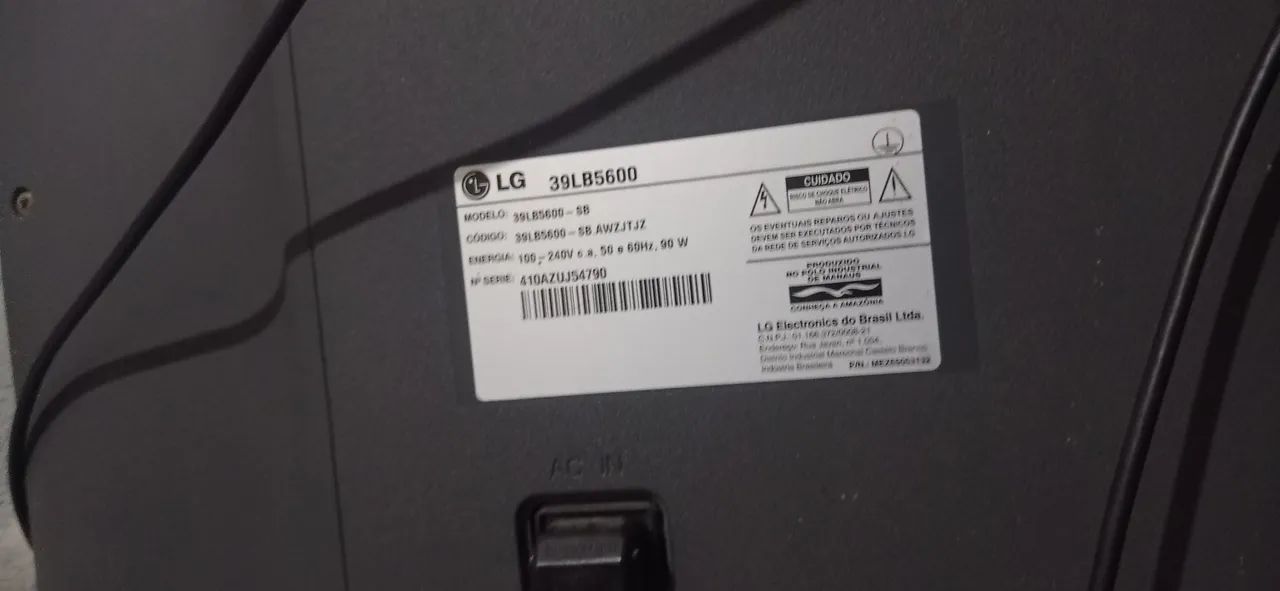 TV com defeito na tela/ retirada de peças  - Foto 2