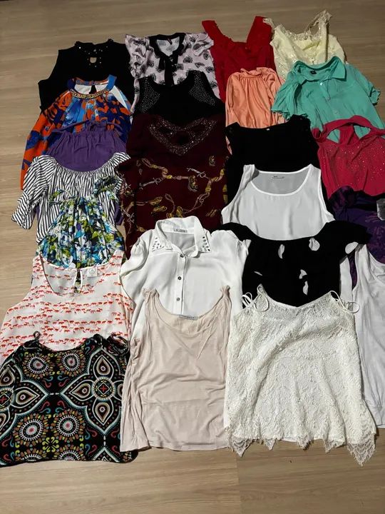 Combo 30 blusinhas tam P/M - 50,00 - não entrego - Foto 5