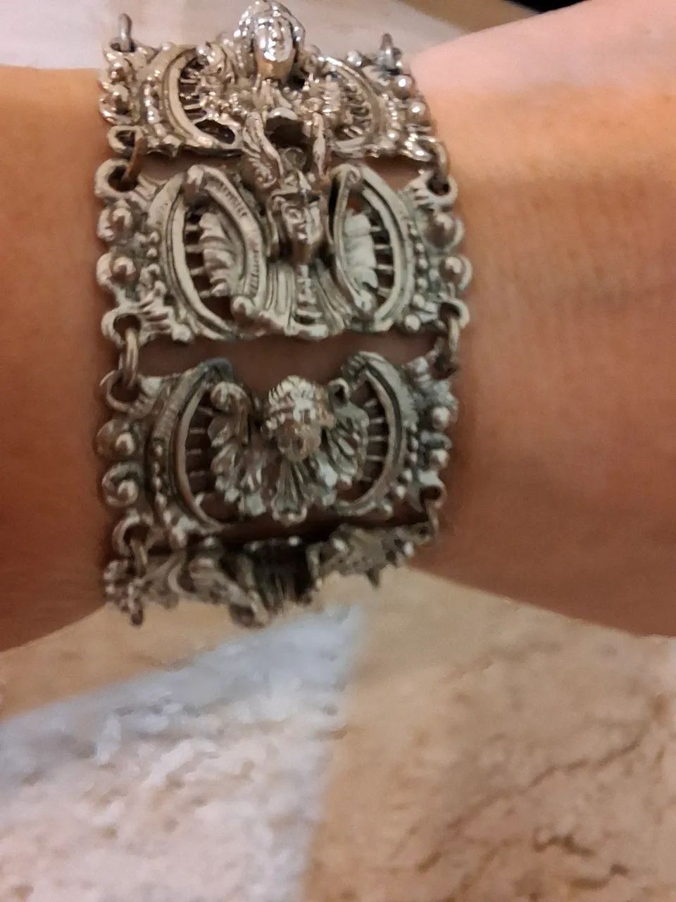Pulseira Antiga com Detalhes Ricos - Foto 4