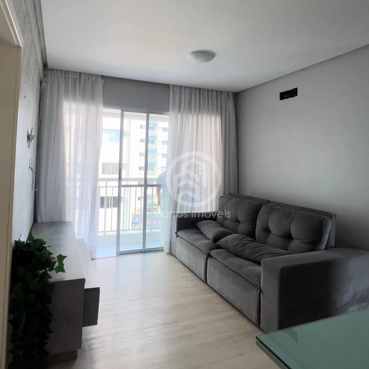 Vendo Apartamento no Condomínio Paradise SKY com 03 Quartos