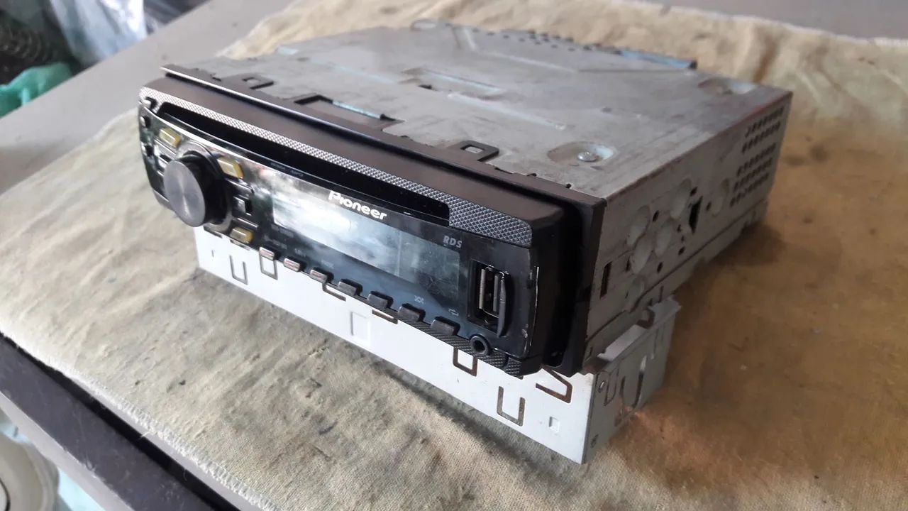 SOM PIONEER DEH 2380UB  - Foto 2
