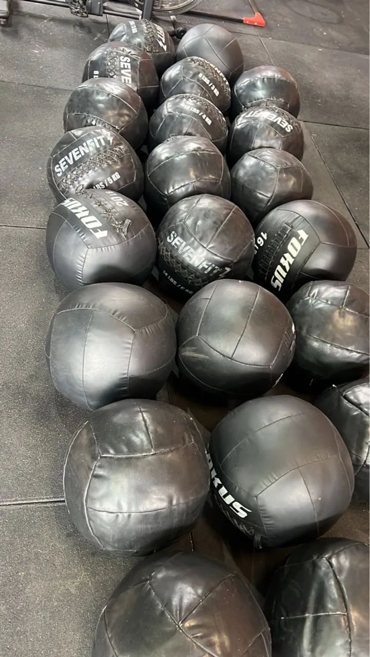 Wall Ball 