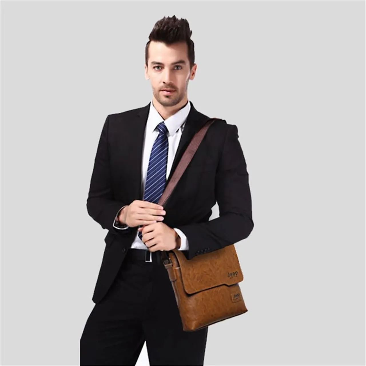 Bolsa Transversal Unissex Jeep importada/Original/100% Couro/+carteira/Shoulder Bag - Foto 4