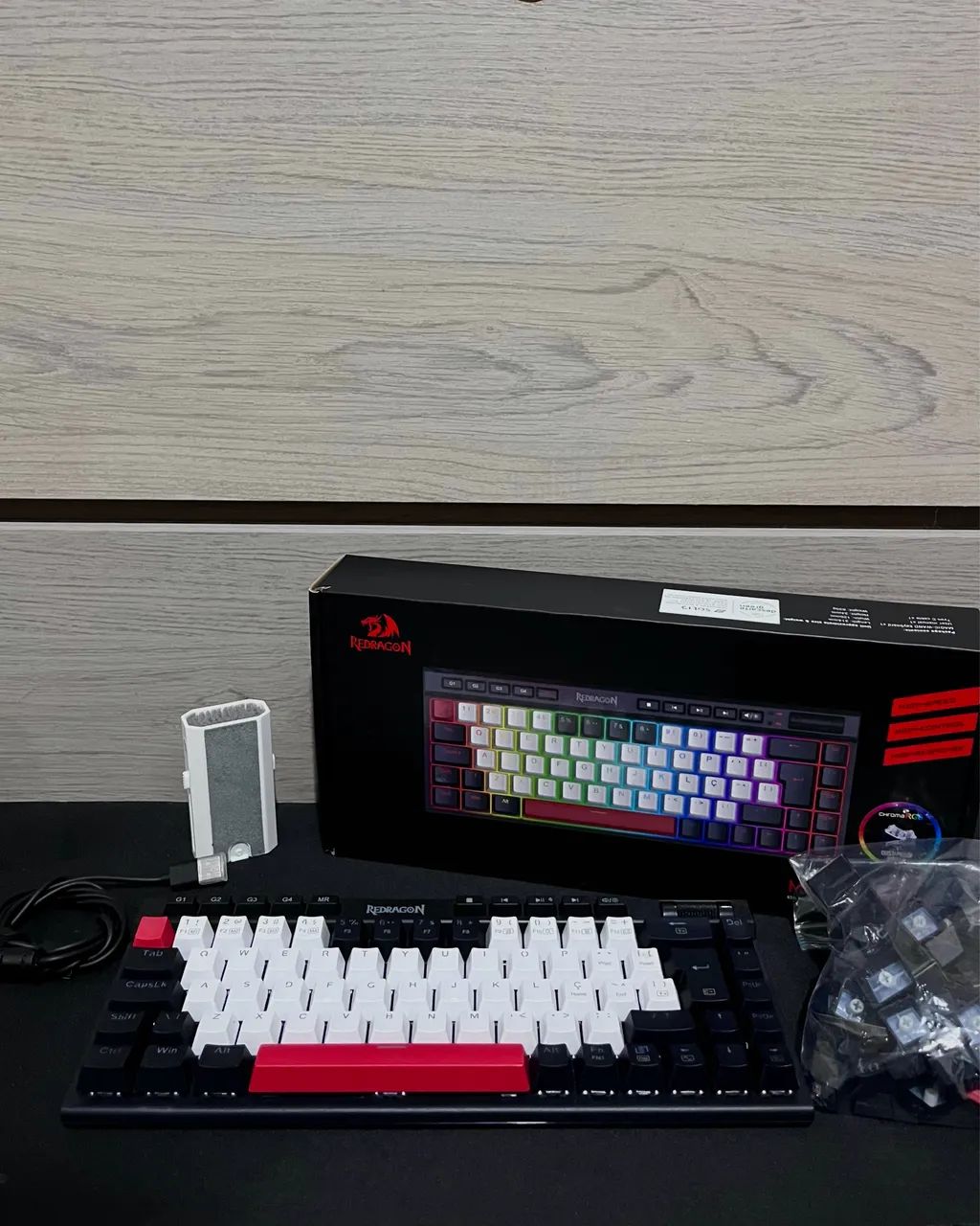 Redragon Magic-Wand Keyboard with Black Keycaps Kit and Multi-Purpose Cleaner64289467949698120