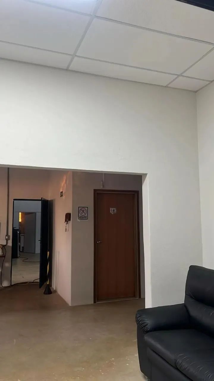 Galpão/Depósito/Armazém para venda tem 260 metros quadrados - Foto 2