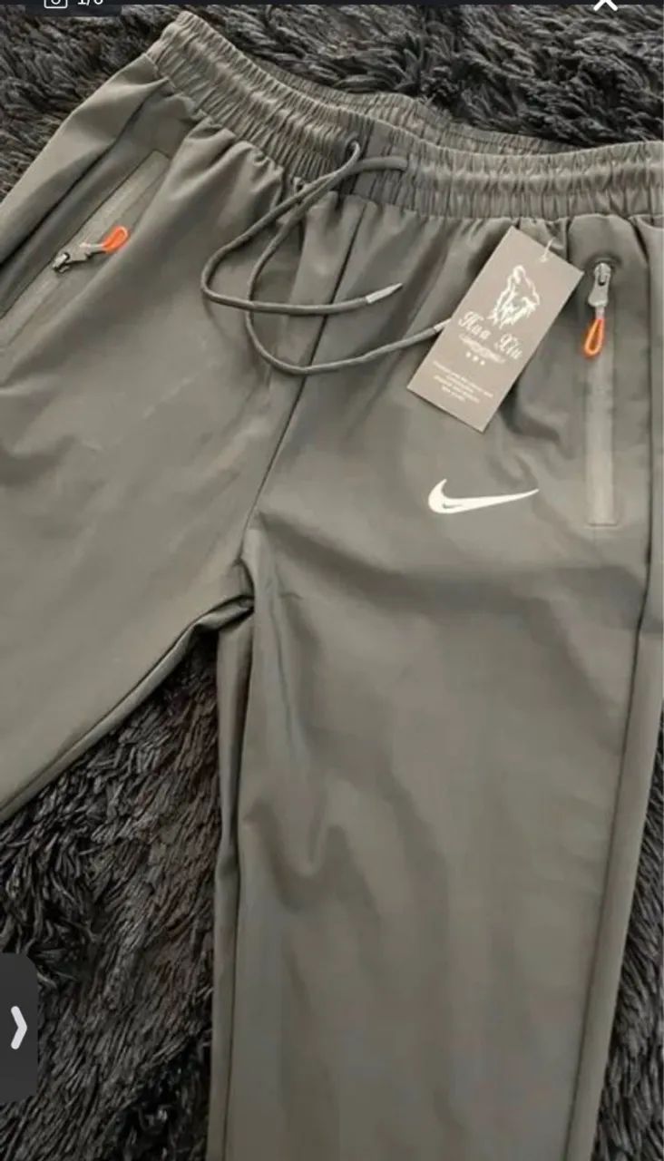 Calça Nike hipermeavel  nova 100 reais