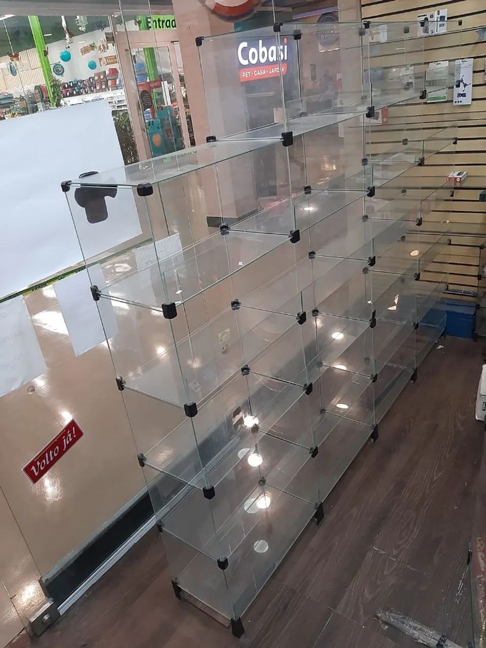 Estando de vidro para exposição de loja - Foto 2