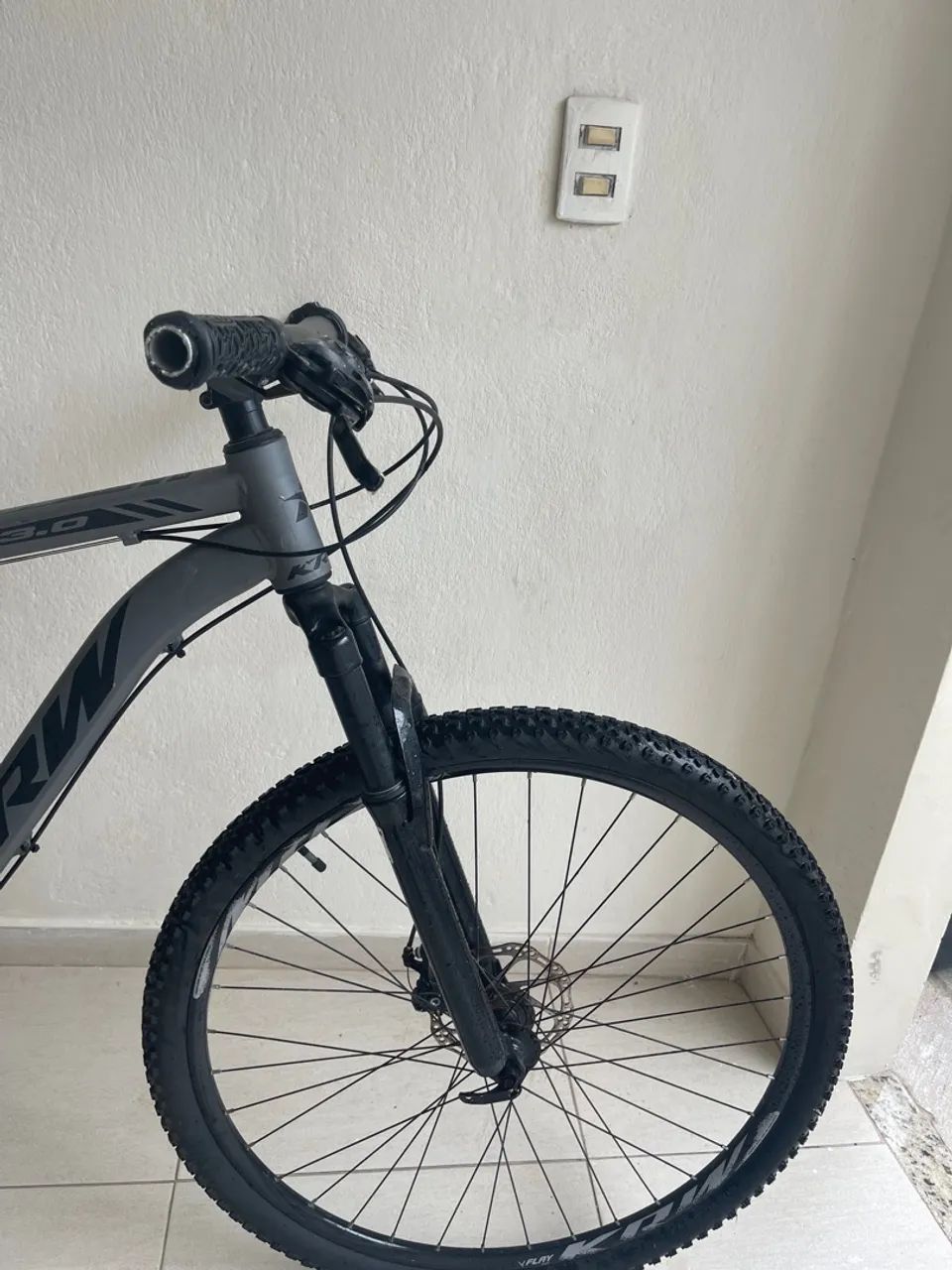 Bicicleta Aro 29 ( semi nova ) aceito propostas  - Foto 2
