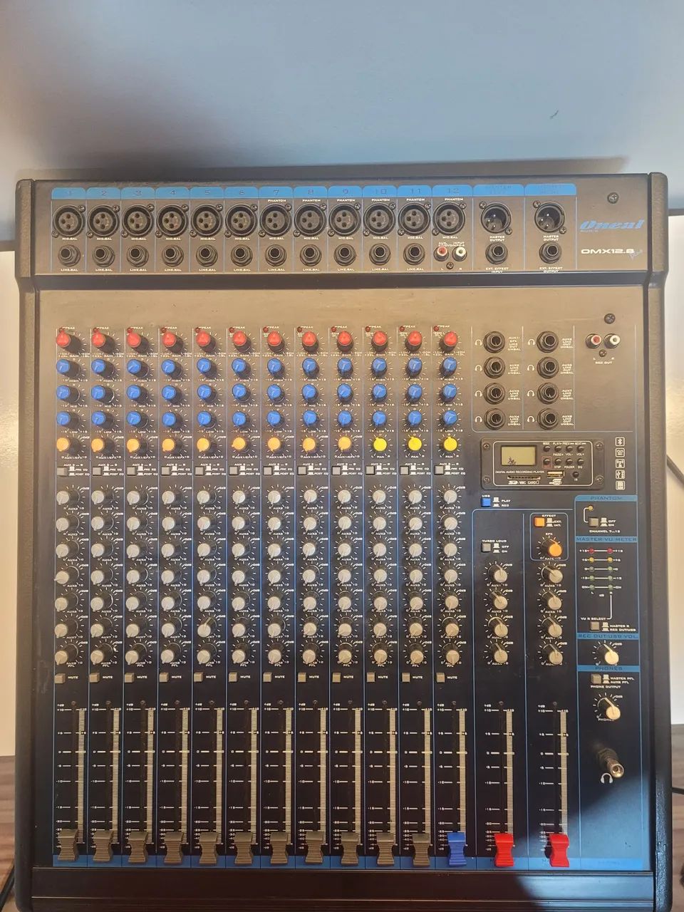 Mesa de som Oneal omx 12.8 plus 