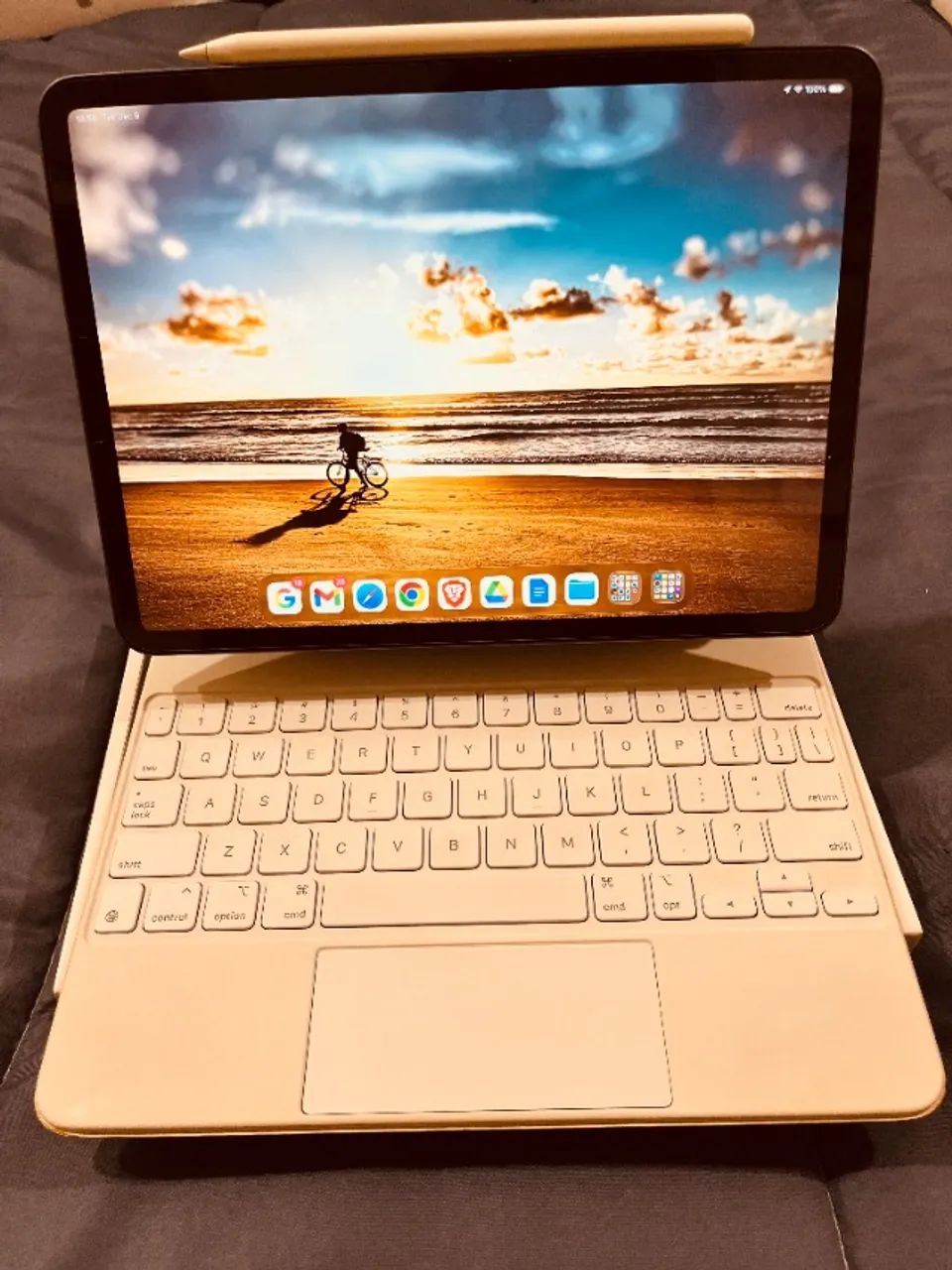iPad Pro 11 M1 256GB - Geração 5 + Magic Keyboard + Apple Pencil 2