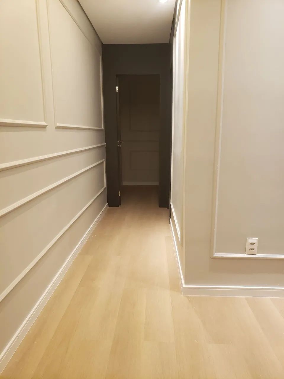 Pisos vinílicos e rodapé (instalador) - Foto 5