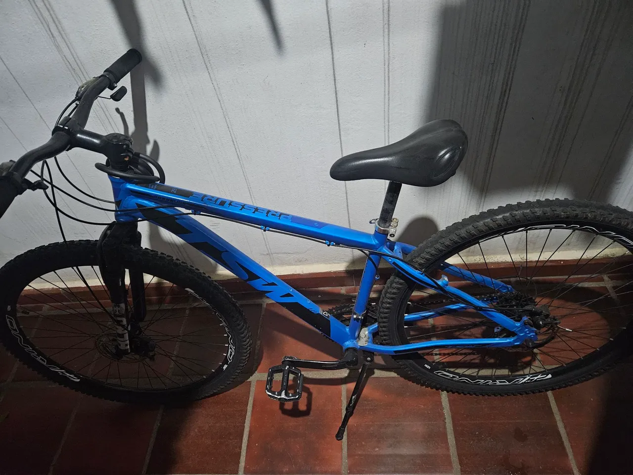 Bicicleta Aro 29 - Toda equipada com peças Shimano