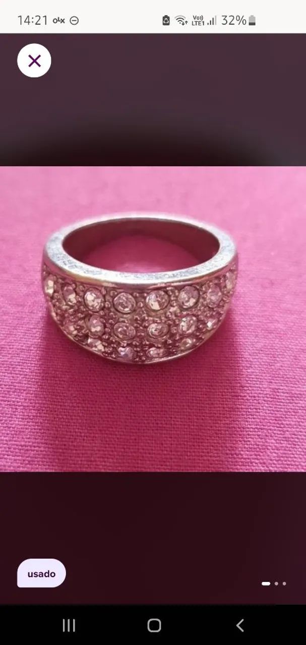 Anel Prateado com strass 