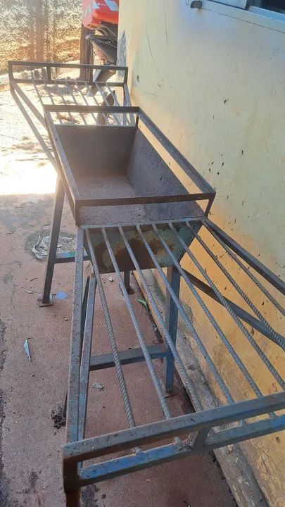 Churrasqueira de Ferro - Ideal para o seu quintal! - Foto 4