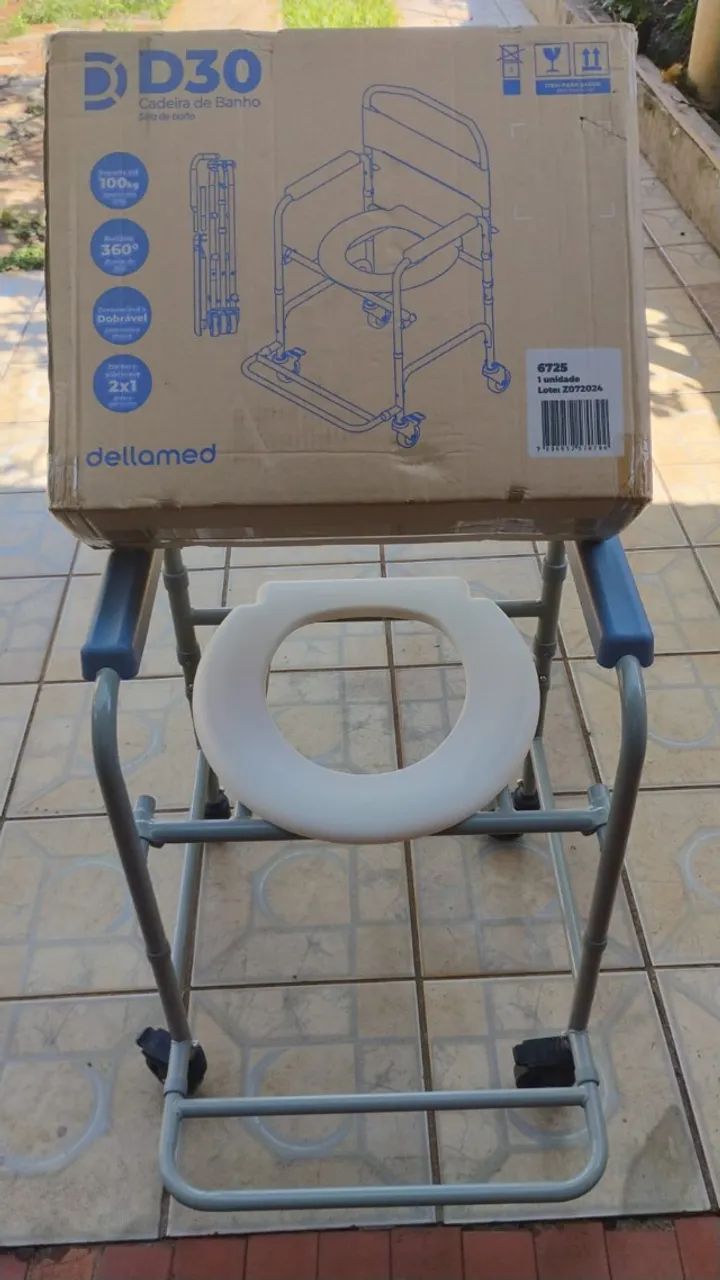 Cadeira de banho - Seminova (usada poucas vezes) - Foto 3