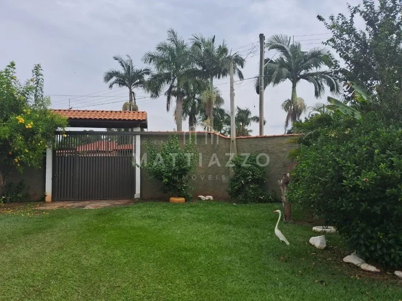Chácara, no Residencial Arvoredo nos Pires de baixo em Limeira/SP.