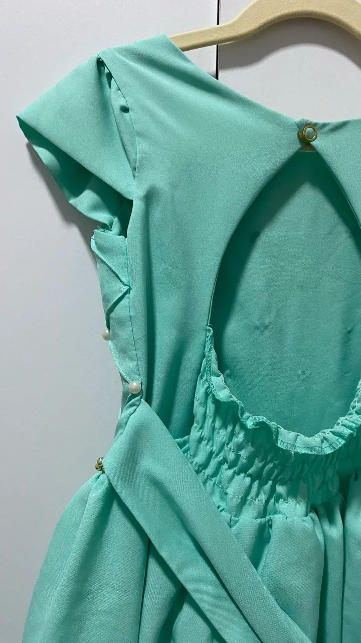 Vestido Infantil verde com cinto de pérolas - Foto 4