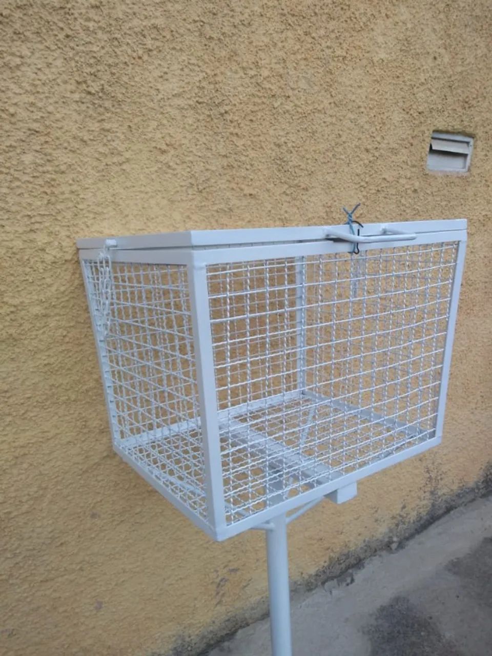 Lixeira De Ferro 3 MM TODA TELADA  - 50 C X50 L  X 45 P - Foto 3