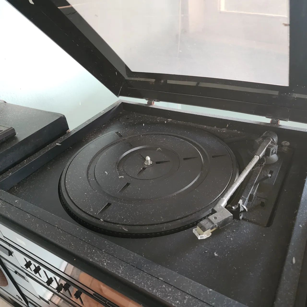 Toca Disco e Fita Sharp SG 950CD (s/ funcionar) - Foto 2