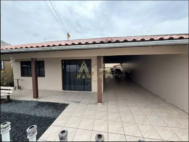 Bela casa com 3 dorm, praia da Armação em Penha