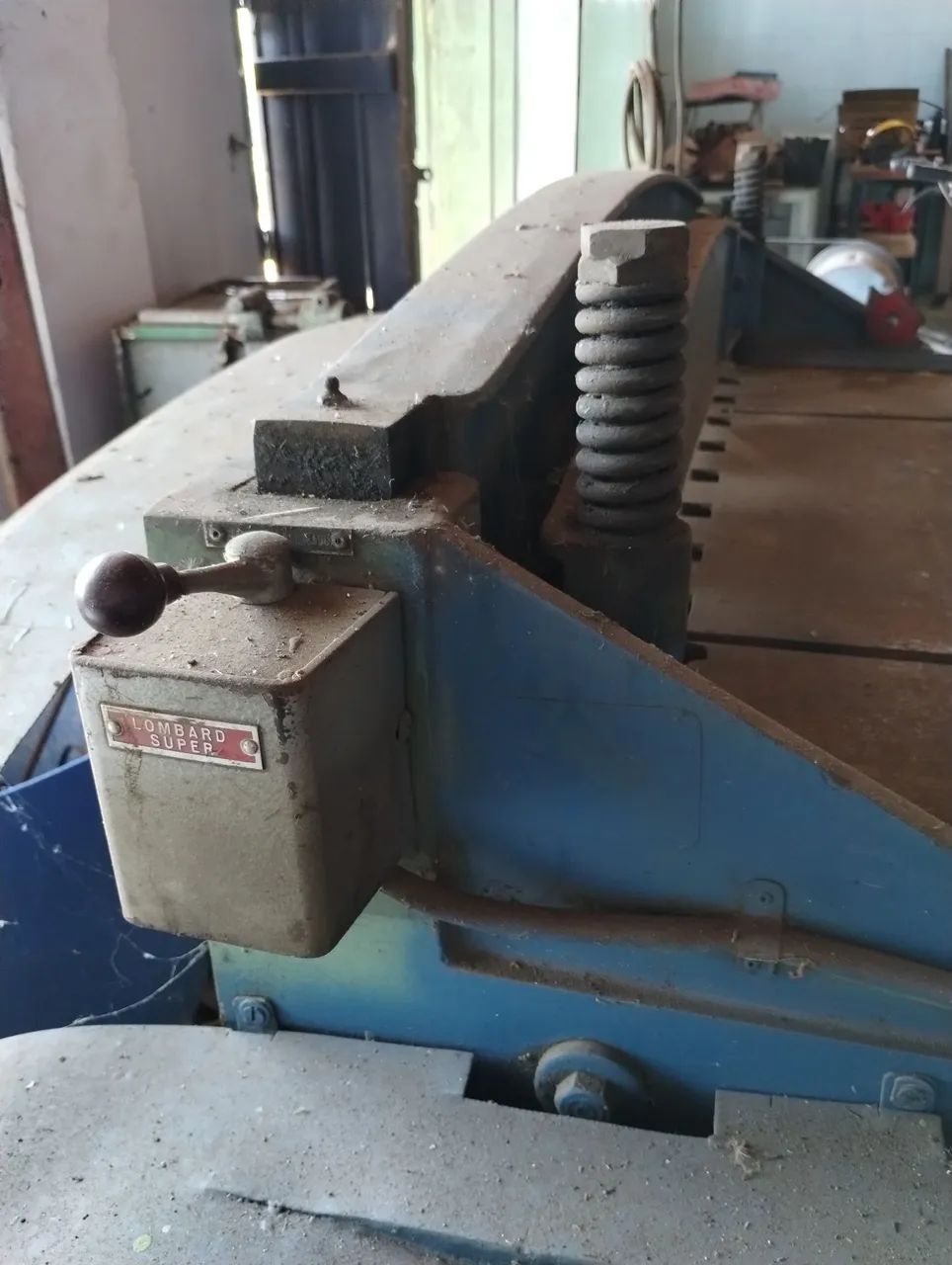 Guilhotina Newton  - Foto 6