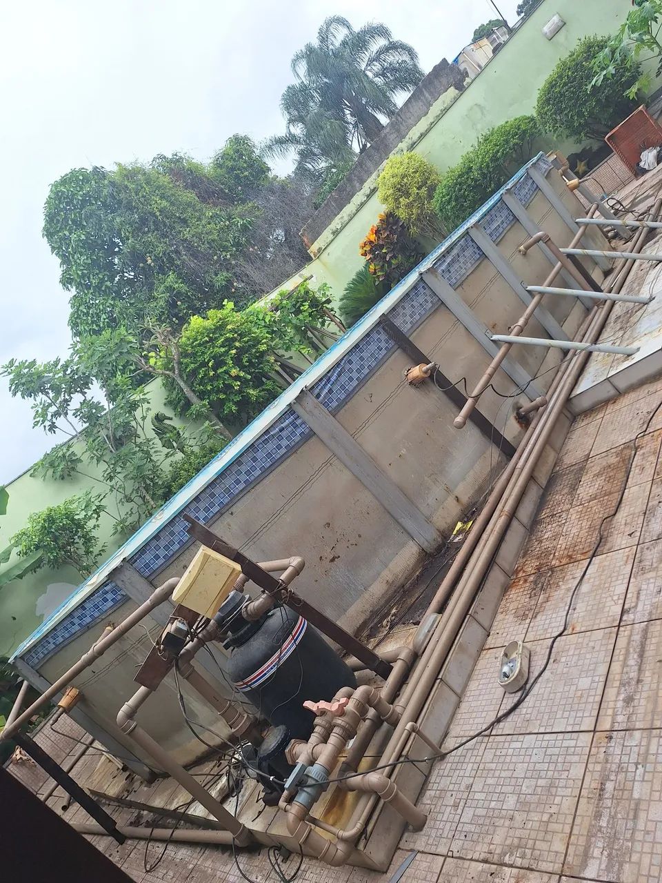 Piscina jacuzzi sem a lona 