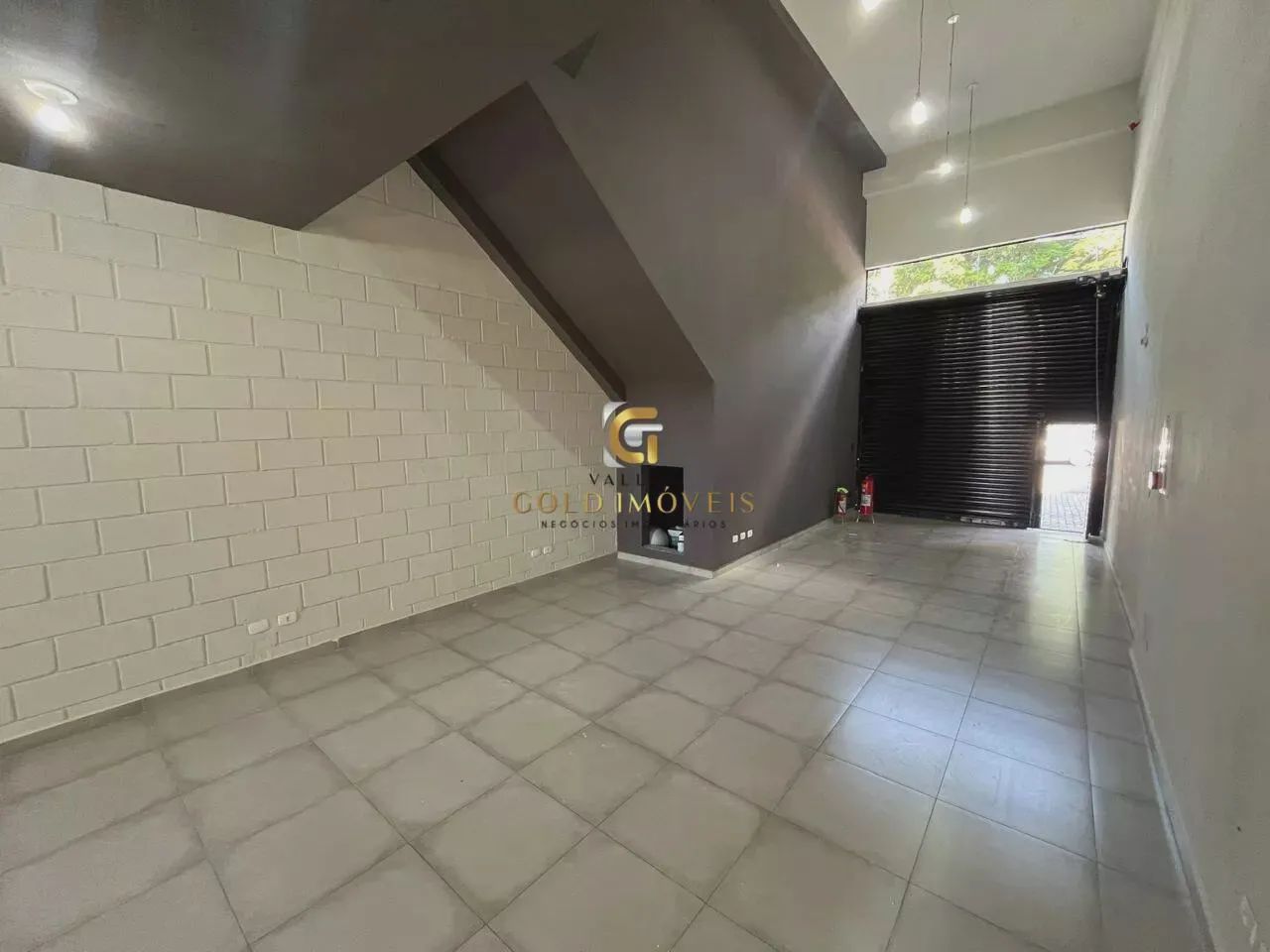 Oportunidade - Ponto Comercial - 138 m² - Pé direito dublo - 1 Vagas | LD - Foto 5