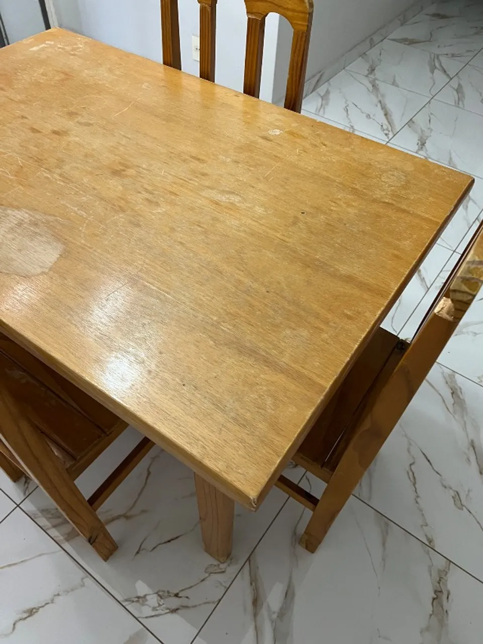 Mesa de Jantar com 4 lugares