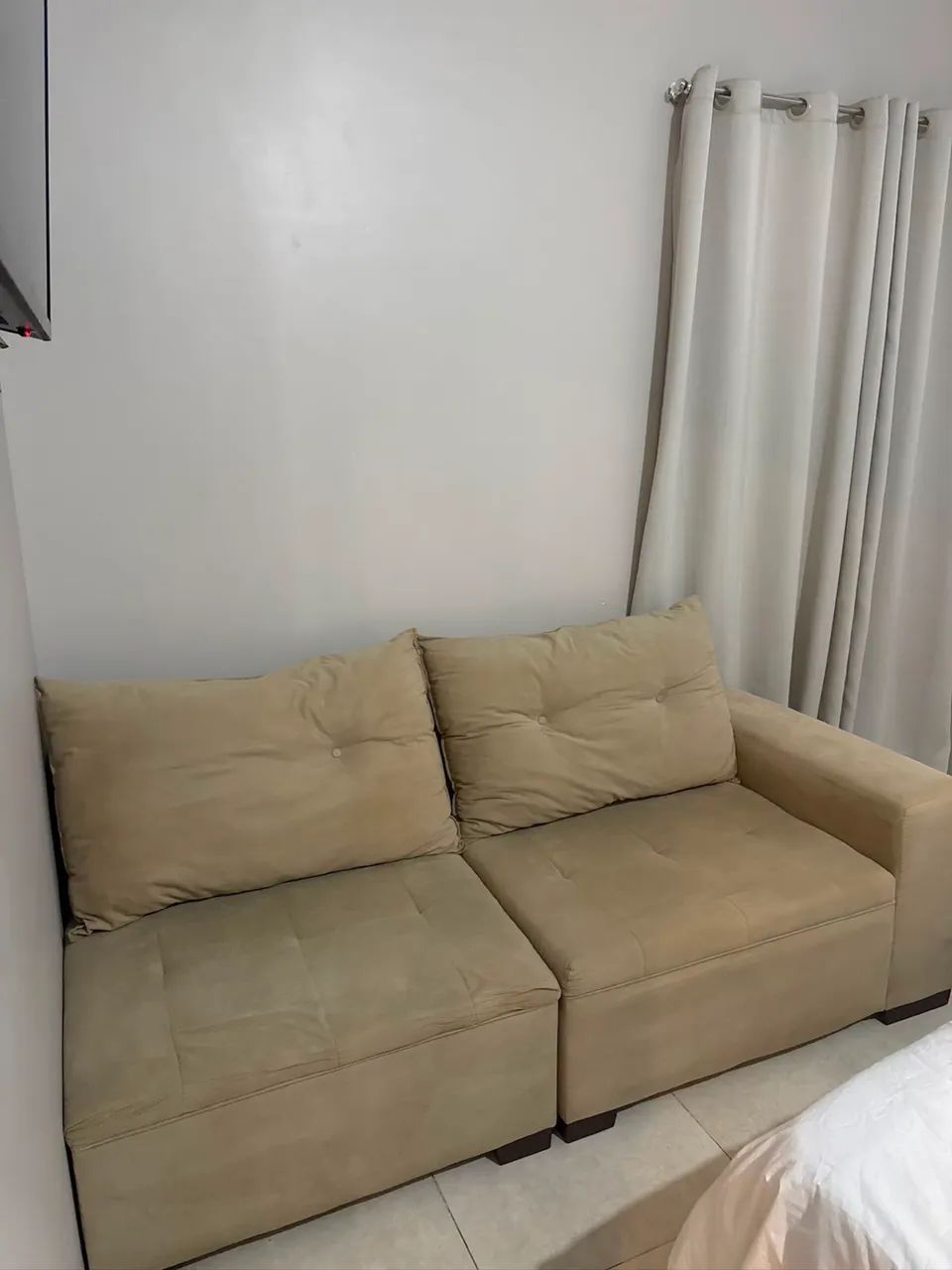 Vendo sofá 1.800 já lavado, passo cartão, retirar no local. - Foto 4