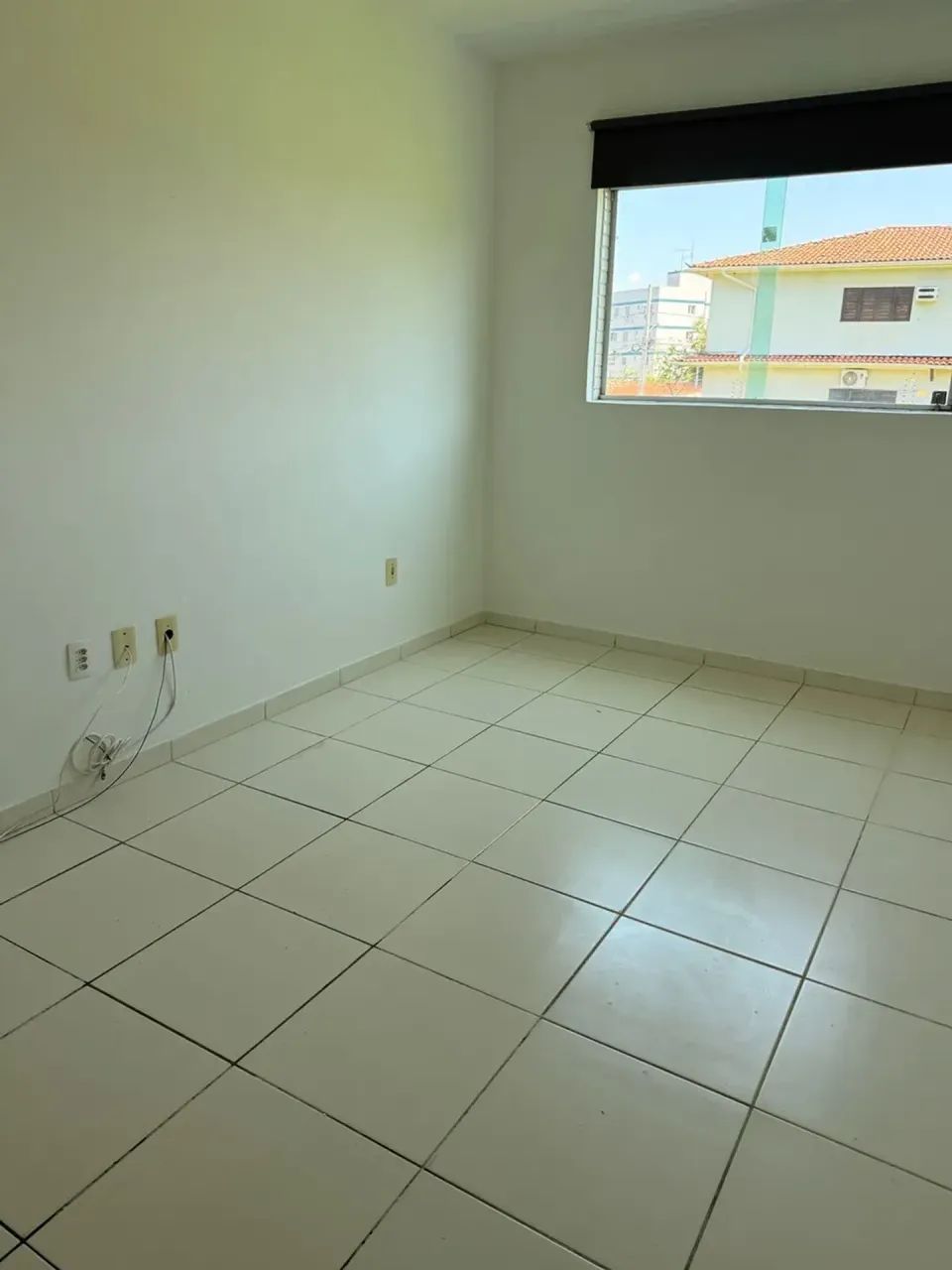 Apartamento com 2 quartos, sendo 1 suíte
